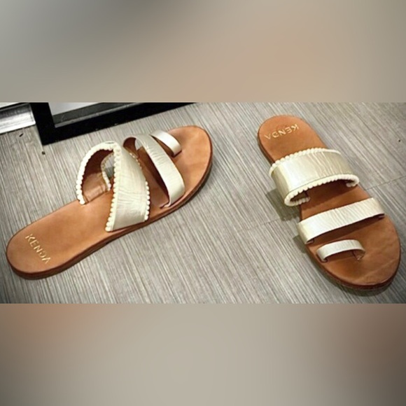 Kenda leather sandals - Gold color multiple straps on Tan Color footbed size 9 - Picture 1 of 9
